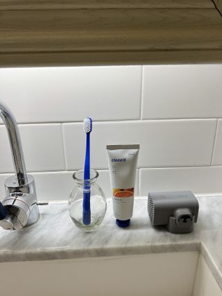 주식회사 클린디 [클린디] 찝찝한 칫솔은 이제 그만, 살균과 건조기능 칫솔살균건조기로 더욱 뽀송하게🦷 — 5점을 준 리뷰어가 2022년 1월 올린 사용 사진