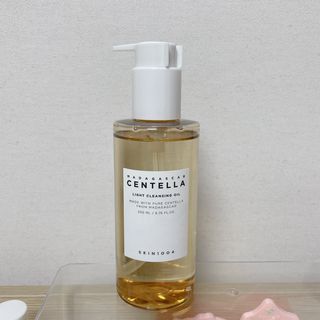 스킨1004 [SKIN1004] 마다가스카르 센텔라 라이트 클렌징 오일 200ml — 5점을 준 리뷰어가 2024년 7월 올린 사용 사진