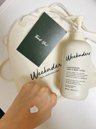 [위켄더스] 끈적임 없이 수분감을 채워주는 핸드& 바디로션 1종 랜덤발송 — 5점을 준 리뷰어가 2022년 5월 올린 사용 사진