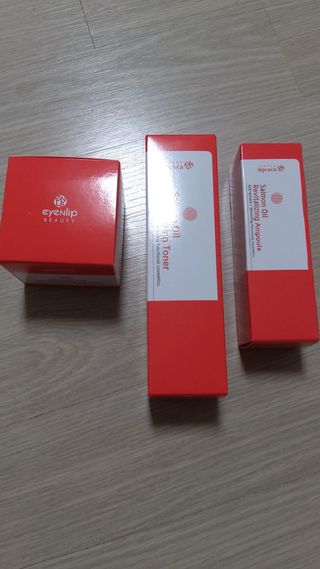 아이앤립 / EYENLIP 아이앤립 연어오일 리바이탈라이징 토너+앰플+크림 3종 세트 — 5점을 준 리뷰어가 2021년 5월 올린 사용 사진