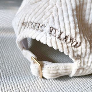 노르딕아일랜드 DW CORDUROY 볼캡 — 5점을 준 리뷰어가 2021년 11월 올린 사용 사진