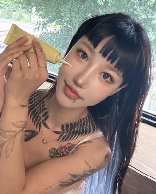 아이레시피 마일드시카 브라이트닝 업 선스크린 SPF50+ PA++++ — 5점을 준 리뷰어가 2023년 6월 올린 사용 사진