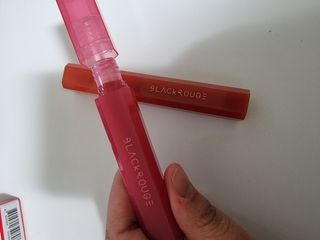 [블랙루즈]하프앤하프틴트 10종 中 택1+랜덤1 — 5점을 준 리뷰어가 2021년 2월 올린 사용 사진