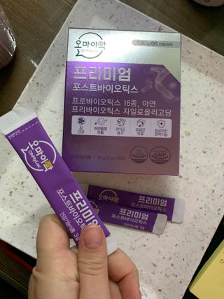 [유산균] 오마이락 프리미엄 포스트바이오틱스 30P — 5점을 준 리뷰어가 2022년 11월 올린 사용 사진