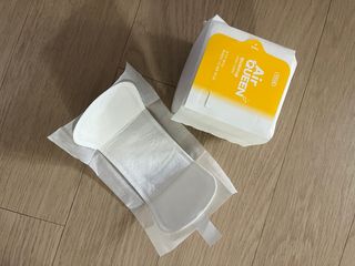 에어퀸 뉴브레스 유기농 생리대 4종 (팬티라이너 20P + 중형 10P + 대형 10P + 오버나이트 8P)_체험단 — 5점을 준 리뷰어가 2024년 6월 올린 사용 사진