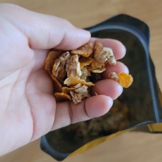 씨알푸드 씨알로 그래놀라 2종 후르츠+크랜베리 아몬드 — 4점을 준 리뷰어가 2022년 7월 올린 사용 사진