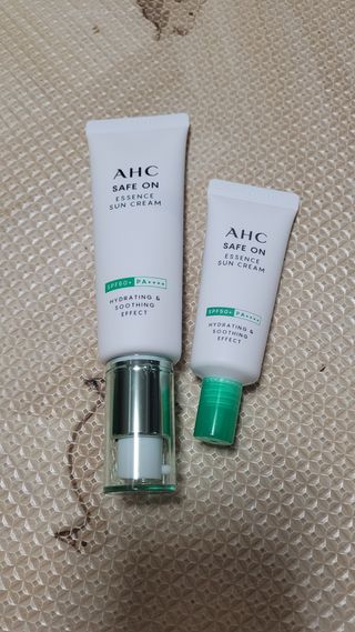 [AHC] 세이프온 에센스 선크림 올리브영 스페셜 증정 기획세트 — 5점을 준 리뷰어가 2022년 6월 올린 사용 사진