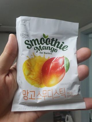 [복음자리] 바리스타 패키지 2종 랜덤발송 (딸기스무디 스틱+샤인머스캣에이드 or 망고스무디+자몽에이드) — 5점을 준 리뷰어가 2022년 7월 올린 사용 사진