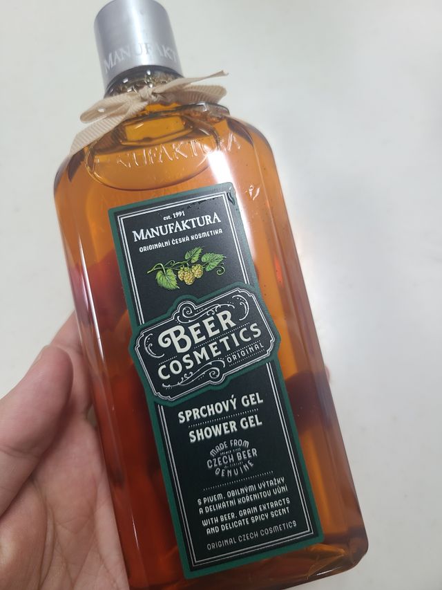 체코 비건화장품 마뉴팍투라 향좋은 맥주 샤워젤 (300ml) 리뷰 사진