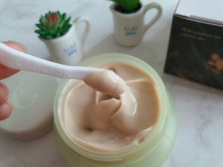 카오리온코스메틱스 사카로미세스와 시카의 만남        릴리피 릴렉싱 크림 진정한 탄력을 경험해보세요 — 5점을 준 리뷰어가 2021년 6월 올린 사용 사진