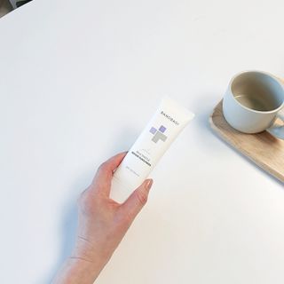 바노바기 코스메틱 바노바기 밀크씨슬 리페어 시카 선스크린 플러스 50ml — 5점을 준 리뷰어가 2023년 1월 올린 사용 사진