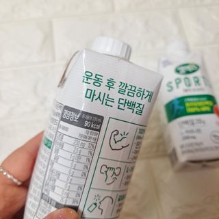 셀렉스스포츠 셀렉스 스포츠 웨이 프로틴 복숭아_ 330ml x 12팩 — 4점을 준 리뷰어가 2021년 3월 올린 사용 사진