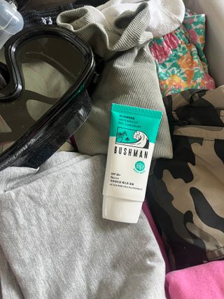 부쉬맨 워터프루프 프로 선크림 50g SPF50+ PA++++ — 5점을 준 리뷰어가 2023년 4월 올린 사용 사진