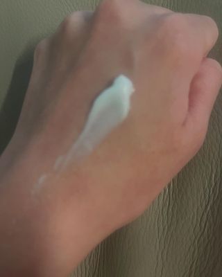 ★스마트 스토어 [올바이오] 더마크림 라이트 크림 130ml 저자극 보습 가려움개선 — 5점을 준 리뷰어가 2025년 1월 올린 사용 사진
