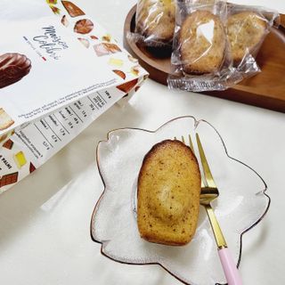 [메종콜리브리] 프랑스 마들렌 메종콜리브리 헤이즐넛 마들렌 2팩 — 4.5점을 준 리뷰어가 2021년 9월 올린 사용 사진