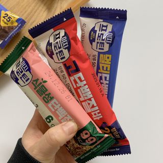 이지프로틴바 3종x각 2ea (고단백질바, 멀티단백질바, 식물성단백질바) — 5점을 준 리뷰어가 2024년 3월 올린 사용 사진