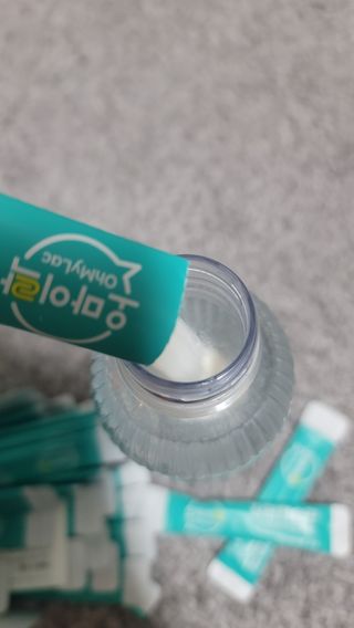 [유산균] 오마이락 장편한습관 프로바이오틱스 30P — 5점을 준 리뷰어가 2022년 11월 올린 사용 사진