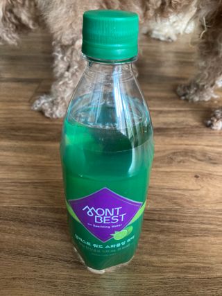 몽베스트 Montbest with Sparkling water Lime20병 — 4.5점을 준 리뷰어가 2021년 10월 올린 사용 사진