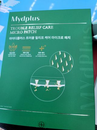 마이디플러스 트러블 릴리프 케어 마이크로 패치 1박스 2매 — 5점을 준 리뷰어가 2021년 11월 올린 사용 사진