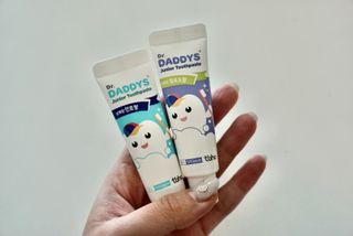 닥터데디스 안심불소 튼튼치약(청포도, 민트 중 택 1) 60g + 여행용 미니 치약 15g — 4.5점을 준 리뷰어가 2023년 1월 올린 사용 사진