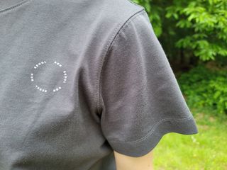 로서울 High Neck T-Shirt Navy, Gray — 5점을 준 리뷰어가 2021년 5월 올린 사용 사진