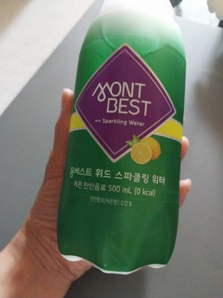 몽베스트 Montbest with Sparkling water Lemon OR Lime 20병(랜덤) — 5점을 준 리뷰어가 2022년 8월 올린 사용 사진