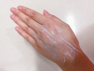 카프리나 산양밀크 모이스춰라이징 바디로션 350ml(라벤더향) — 4점을 준 리뷰어가 2023년 5월 올린 사용 사진