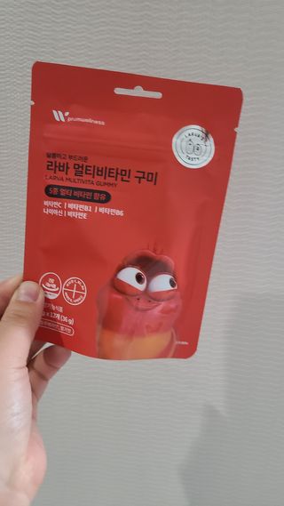 [푸름웰니스] 라바 멀티비타민 구미 36g — 4점을 준 리뷰어가 2022년 3월 올린 사용 사진