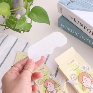 세뚜아(Cettua) 세뚜아 스티키 포어 패치 Cettua Sticky Pore Patch — 5점을 준 리뷰어가 2023년 6월 올린 사용 사진