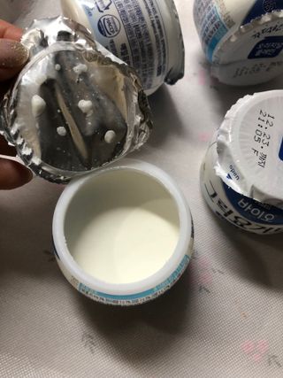 매일바이오 그릭요거트 오리지널 플레인 4개, 로스터리 커피믹스 4개 — 5점을 준 리뷰어가 2021년 12월 올린 사용 사진