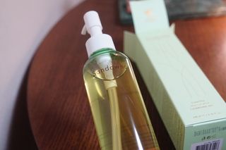 스킨큐어 산다화 순한 클렌징 동백 오일 200ml — 5점을 준 리뷰어가 2023년 4월 올린 사용 사진