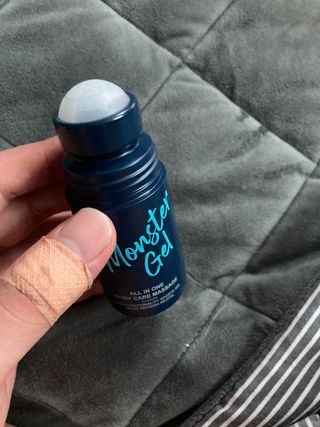 [바록스] 류현진 올인원 바디릴렉싱 몬스터겔 50ml — 3점을 준 리뷰어가 2021년 4월 올린 사용 사진