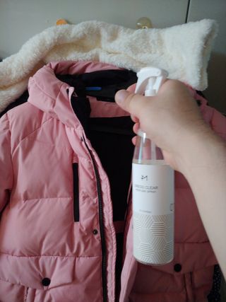 [엠메이데이] 드레스클리어 퍼퓸 스프레이 300ml 프리지아 가든향+프리지아 파출리향 — 5점을 준 리뷰어가 2022년 1월 올린 사용 사진