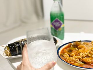 몽베스트 Montbest with Sparkling water Lemon OR Lime 20병(랜덤) — 5점을 준 리뷰어가 2021년 10월 올린 사용 사진