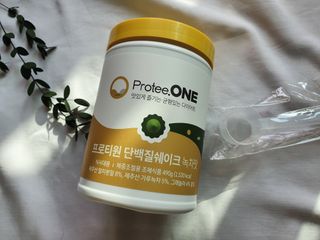 프로티원 단백질쉐이크 녹차맛 2주분 1통+보틀 — 5점을 준 리뷰어가 2021년 9월 올린 사용 사진