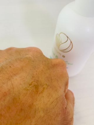 mom e 맘이 내추럴 베이비 케어 크림+바디오일 — 5점을 준 리뷰어가 2021년 1월 올린 사용 사진