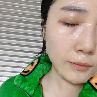 체르엠 그린 케비어 더블워터 마스크팩 5매입  2팩 — 4점을 준 리뷰어가 2021년 12월 올린 사용 사진