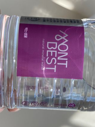 몽베스트 MONTBEST 1L 12입 — 3.5점을 준 리뷰어가 2022년 2월 올린 사용 사진