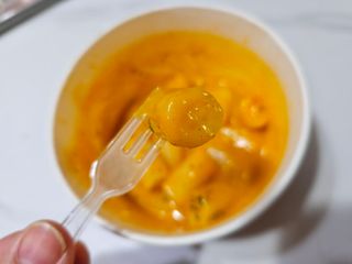 나우  [요리궁리] B타입 ( 매콤, 치즈, 매콤까르보 ) 꽃떡볶이 6개입 세트 — 5점을 준 리뷰어가 2025년 3월 올린 사용 사진