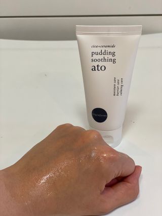 냉장고에 넣어요, 붉은 트러블 피부 다음날 진정되요 [버진팜스 푸딩수딩아토] — 5점을 준 리뷰어가 2021년 9월 올린 사용 사진