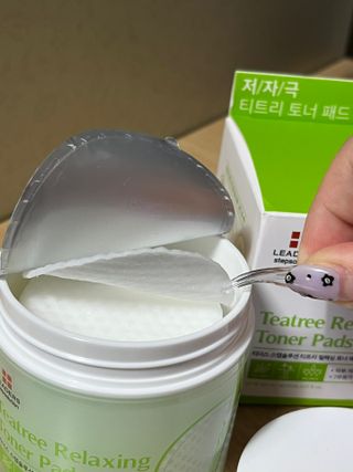 리더스코스메틱 리더스 스텝솔루션 티트리 릴렉싱 토너 패드 — 5점을 준 리뷰어가 2022년 4월 올린 사용 사진