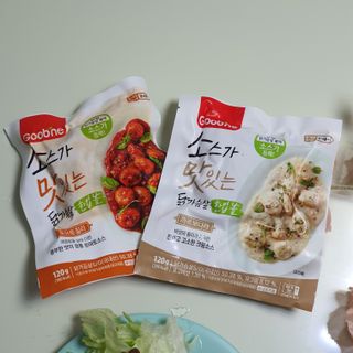 굽네몰 [굽네] 소스가 맛있는 닭가슴살 한입 볼 2종 — 5점을 준 리뷰어가 2021년 3월 올린 사용 사진