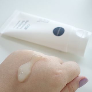 냉장고에 넣어요, 붉은 트러블 피부 다음날 진정되요 [버진팜스 푸딩수딩아토] — 4점을 준 리뷰어가 2021년 8월 올린 사용 사진