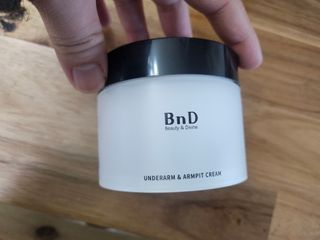 비엔디 프리용[한/영]BnD 바디 미백 겨드랑이 크림 — 5점을 준 리뷰어가 2024년 11월 올린 사용 사진