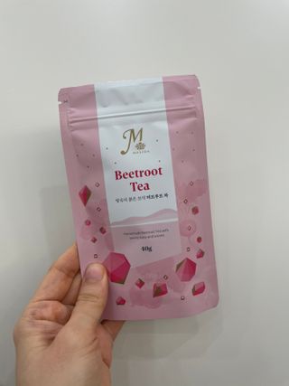 마시다 매혹적인 붉은 빛이 입안 가득히, 비트루트차 — 5점을 준 리뷰어가 2021년 5월 올린 사용 사진