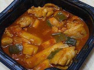 한성기업 무볼레 닭떡볶이+해물떡볶이 2종 세트 — 5점을 준 리뷰어가 2021년 10월 올린 사용 사진