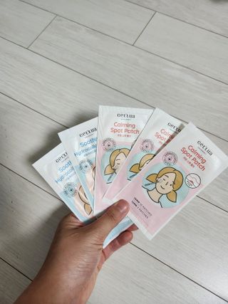 세뚜아(Cettua) 세뚜아 스팟 클리어 듀얼 패치 Cettua Spot Clear Dual Patch — 3점을 준 리뷰어가 2023년 8월 올린 사용 사진