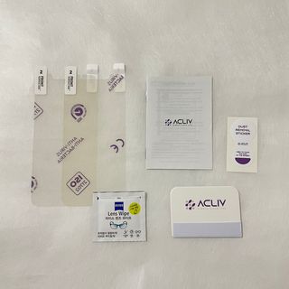 아클리브 Eco 항균 항바이러스 액정 보호필름(iPhone) — 3.5점을 준 리뷰어가 2022년 7월 올린 사용 사진