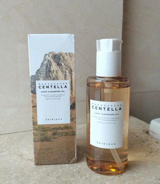 스킨1004 [SKIN1004] 마다가스카르 센텔라 라이트 클렌징 오일 200ml — 4점을 준 리뷰어가 2024년 7월 올린 사용 사진