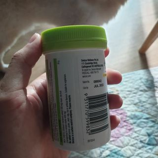 Swisse 스위스 고함량 밀크씨슬 35,000mg 60정 — 5점을 준 리뷰어가 2021년 11월 올린 사용 사진